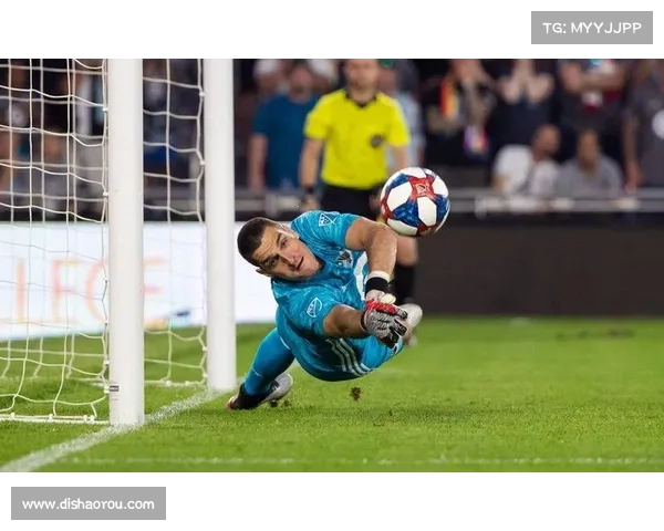 德甲赛季扑救次数排名分析 各队门将表现一览 德甲赛季扑救次数排名分析 各队门将表现一览